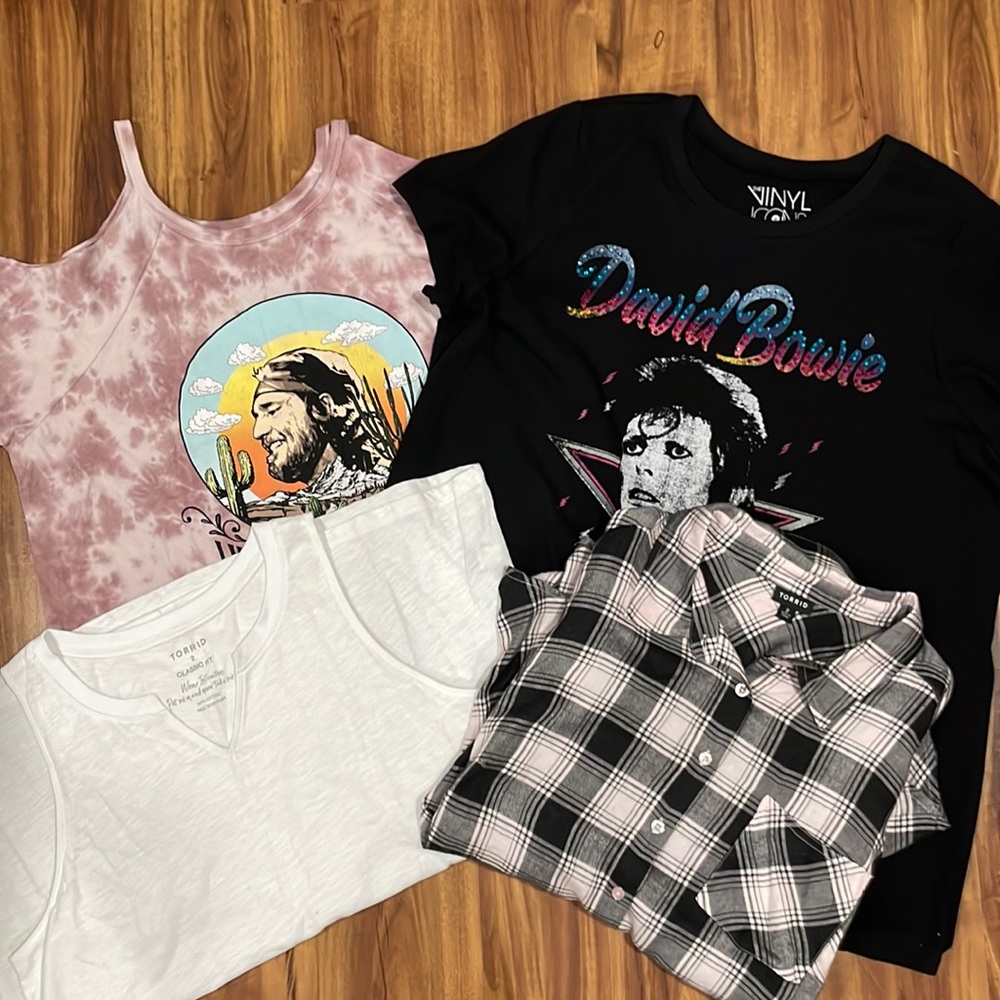 NWOTs- Torrid Shirts and Flannel Size 2- All for the price of one!!